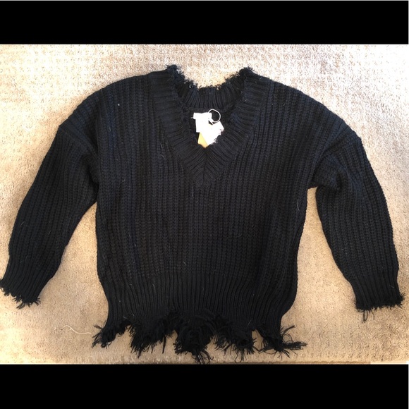 Black frilled women’s sweater - Picture 2 of 5